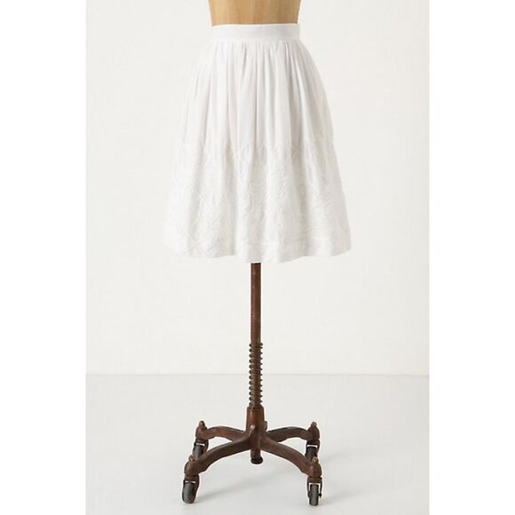 Anthropologie Floreat White Trilliums Embroidered Full Skirt in White Size 6 - Picture 2 of 10